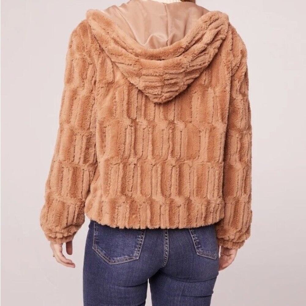 MSRP $148 | ✨ Band of the Free “Angel” Teddy Jacket Size S | Caramel Faux Fur ✨ - Picture 3 of 8